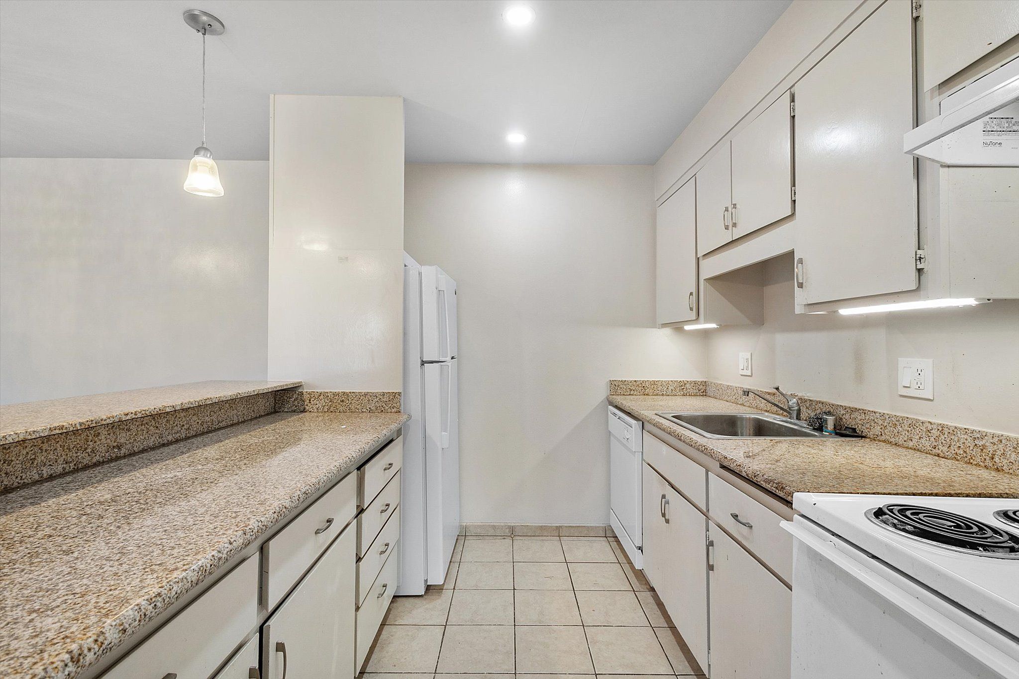 528 Merritt Ave #307
