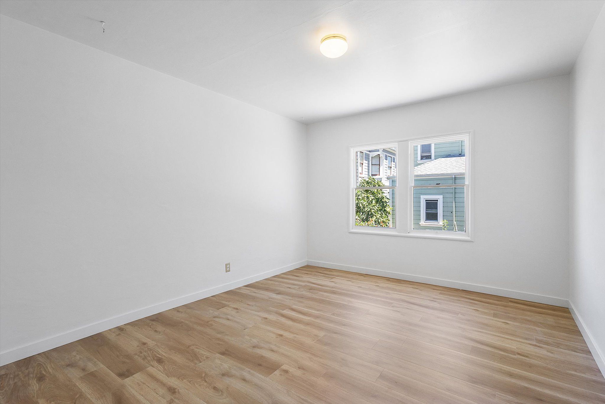 2432 Webb Ave #B