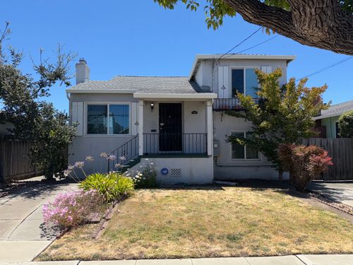 208 Pacific Ave