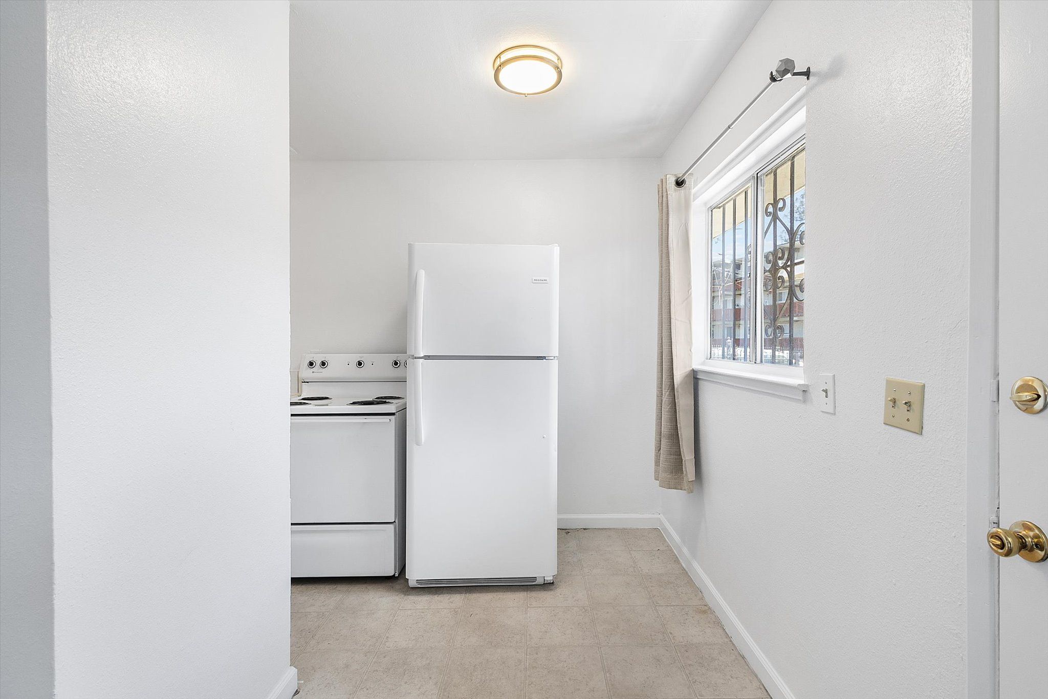 1843 E. 25th St #2