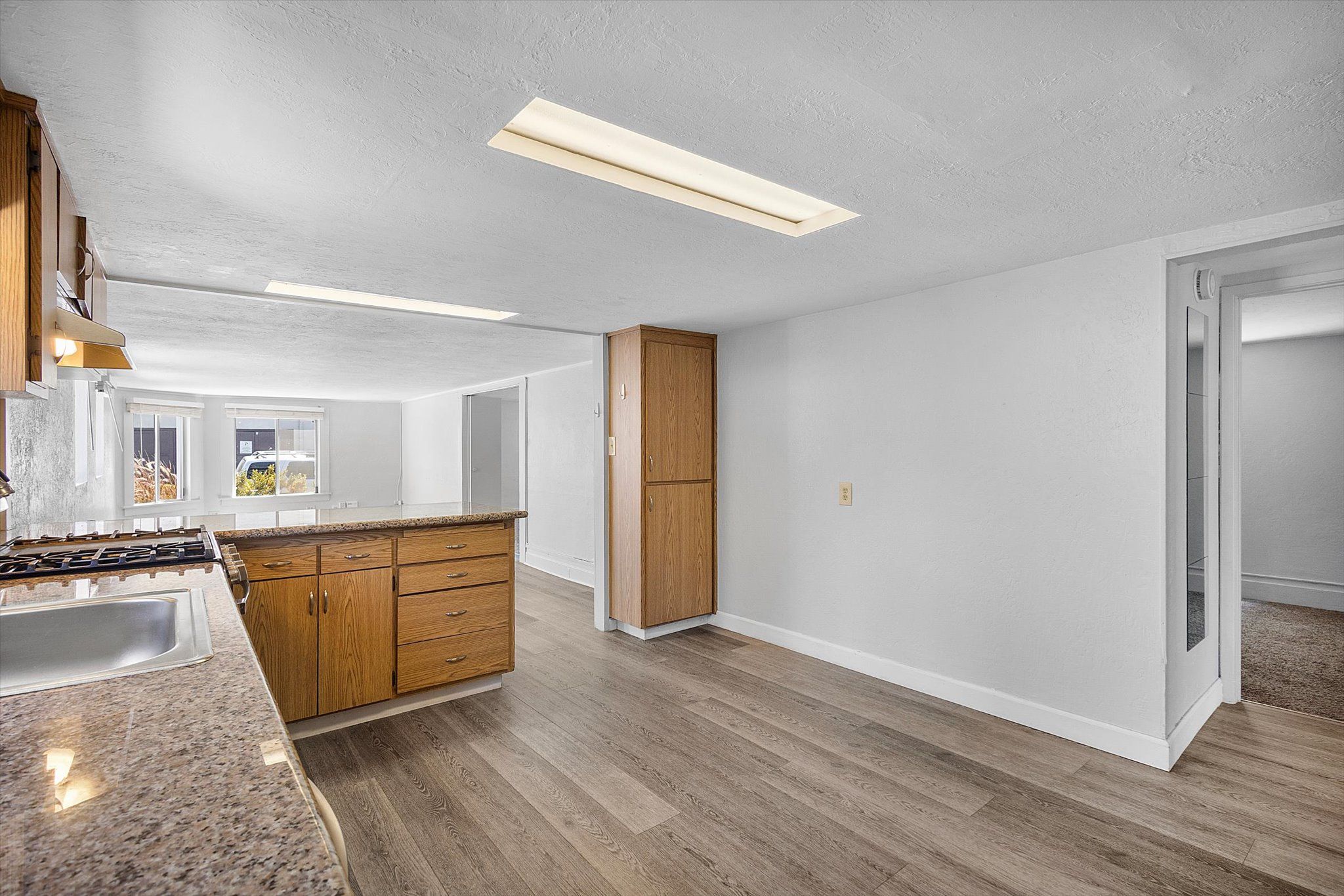 531 Taylor Avenue - Lower unit 