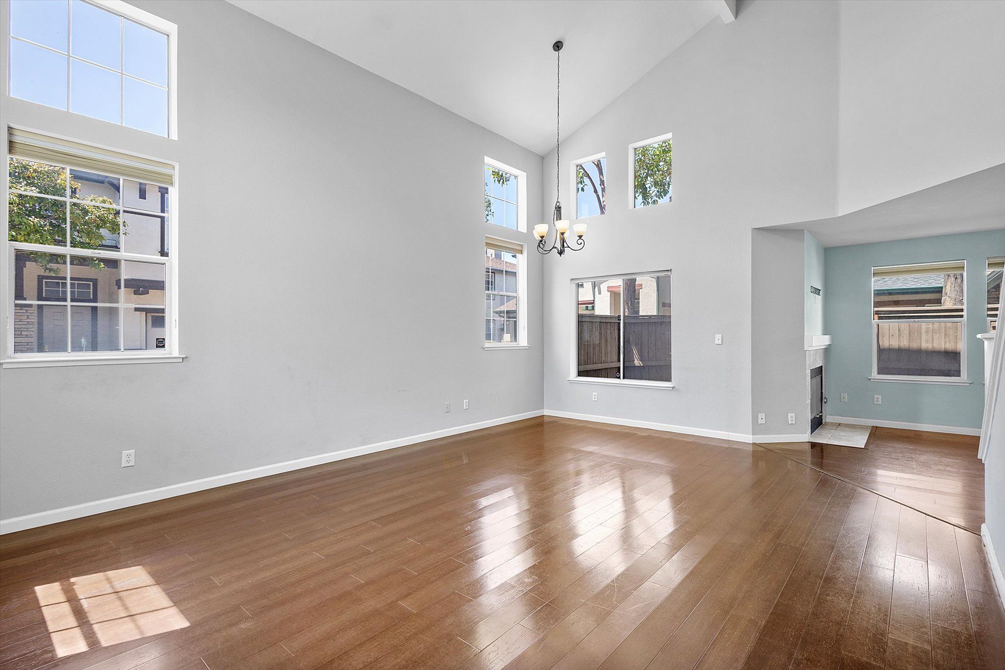 1 Challen Ct 