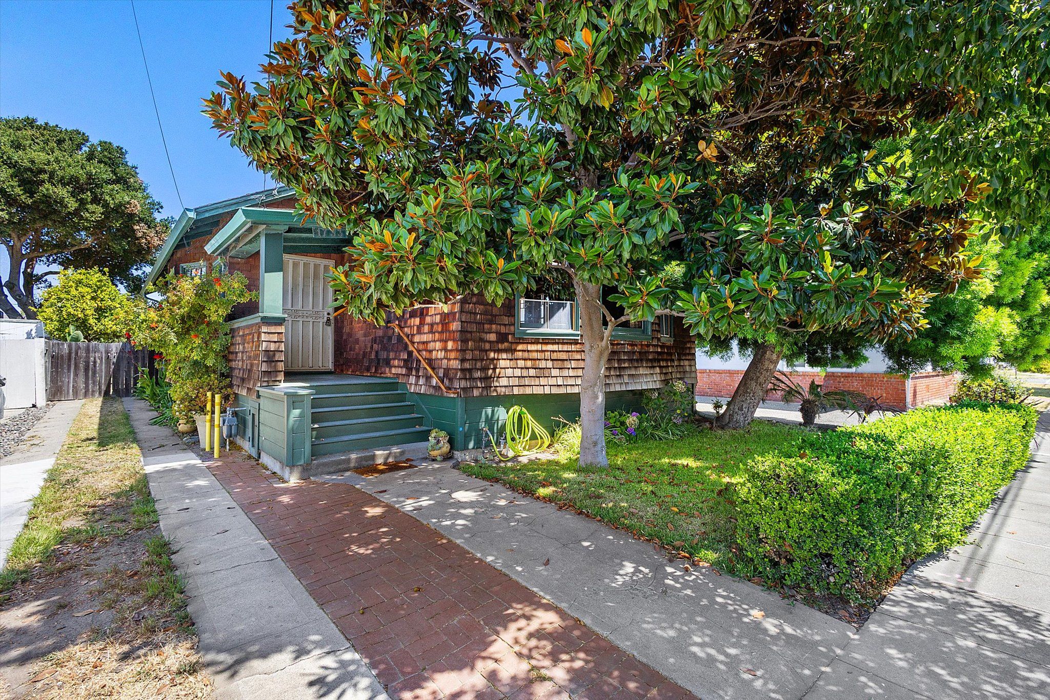 1733 Lincoln Avenue