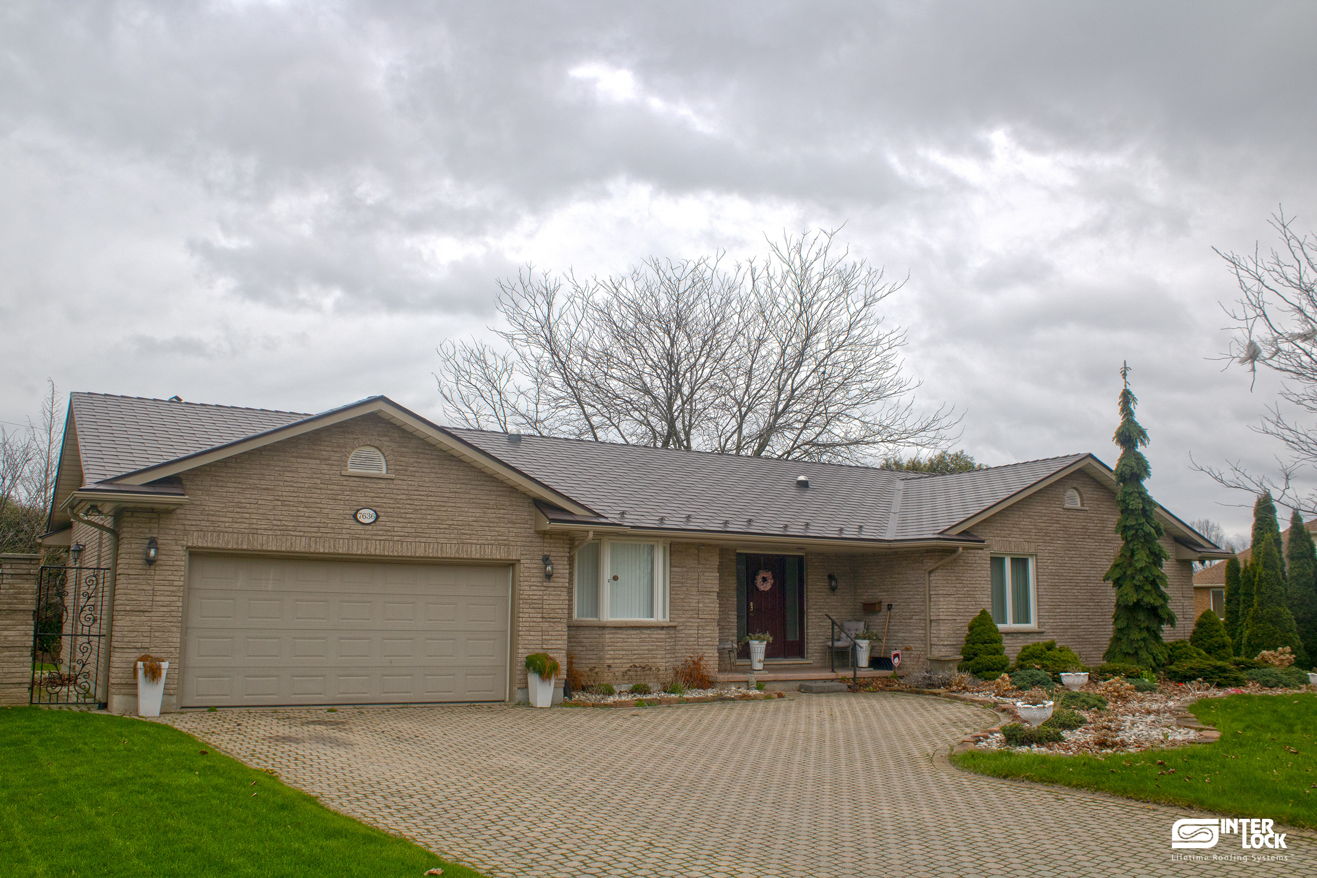 Cedar Brown  Interlock® Shingle