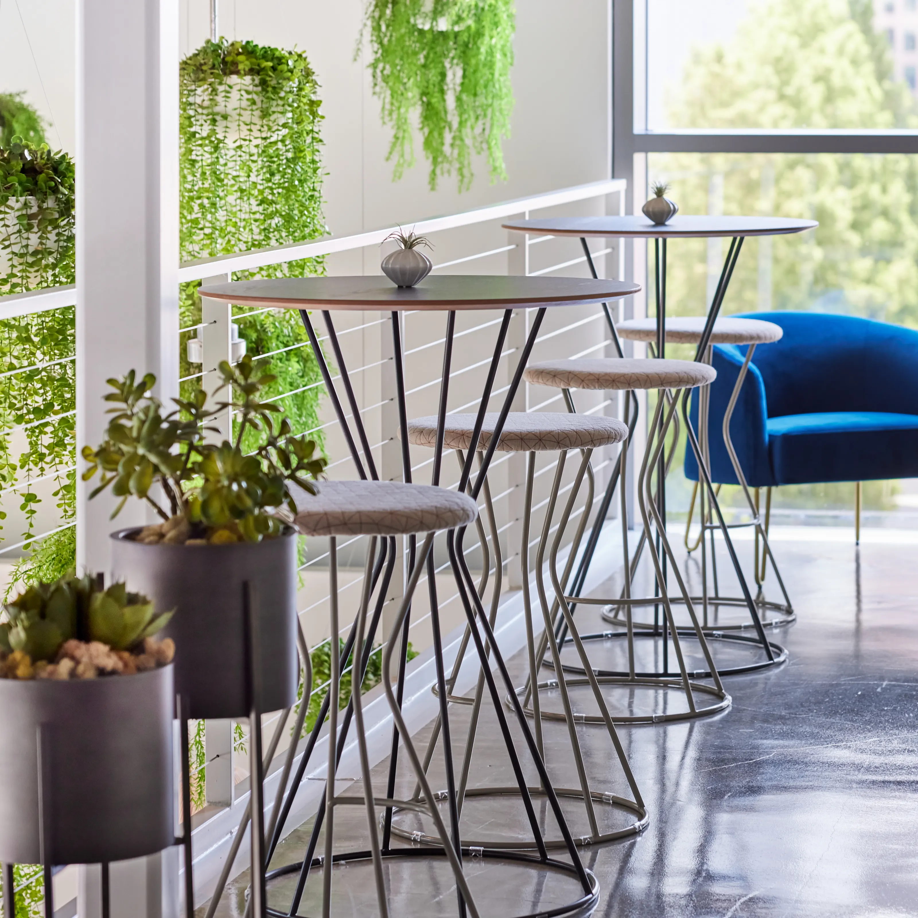 Tables Cafe and Dining | Kimball International Tables Cafe and Dining | Kimball International