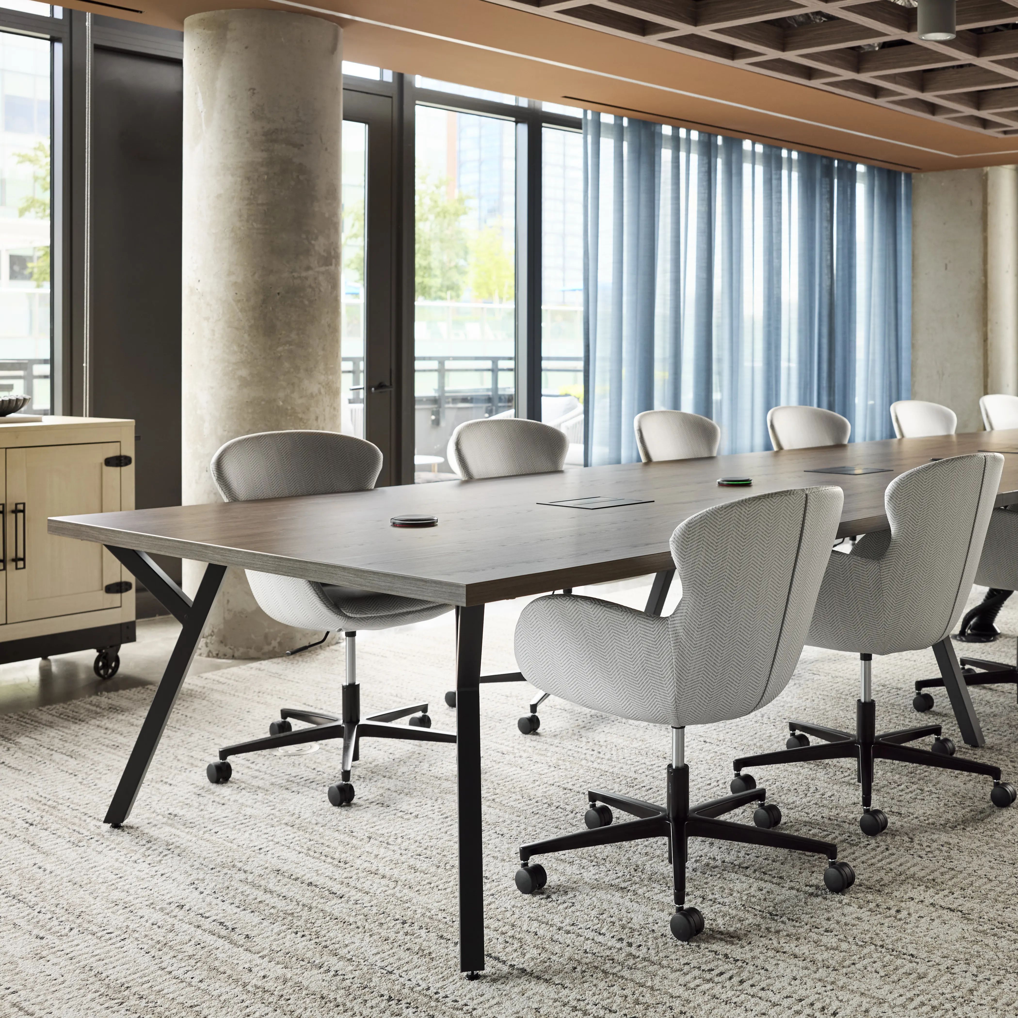 chicago-showroom-2024-zone2-waveworks-grin-tarver-meeting-collaboration-01