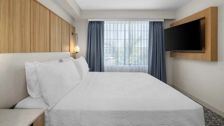 sanlshw-two-bedroom-bed