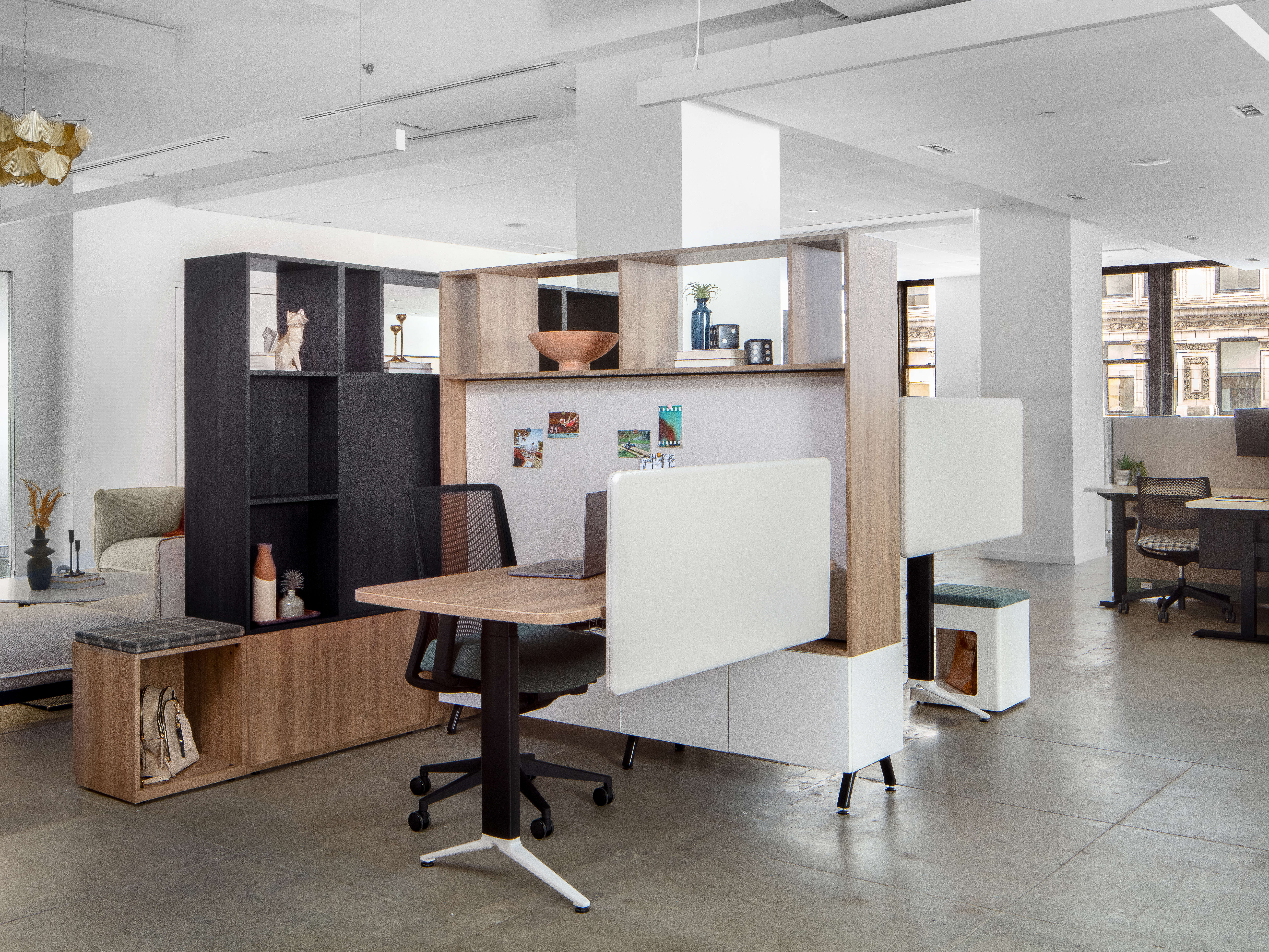 new-york-showroom-everyspace-joya-workspace