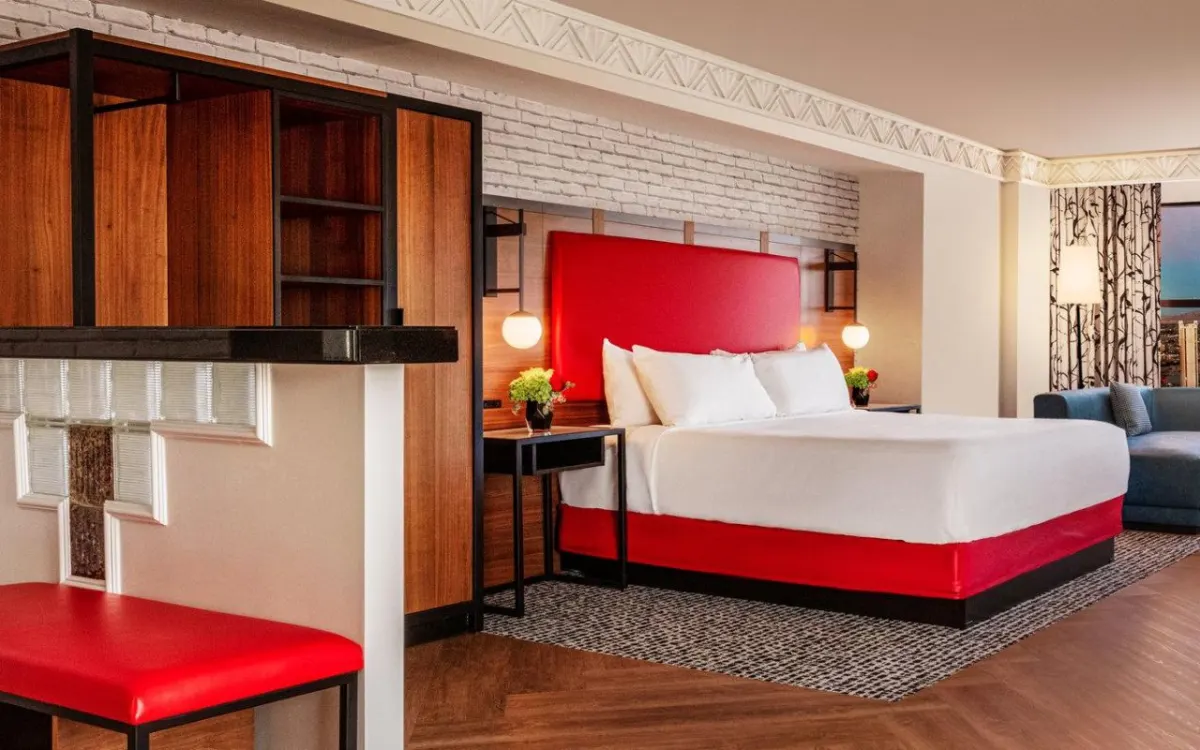 New_York-New_York_Hotel_and_Casino-Las_Vegas-Suite-13-65562