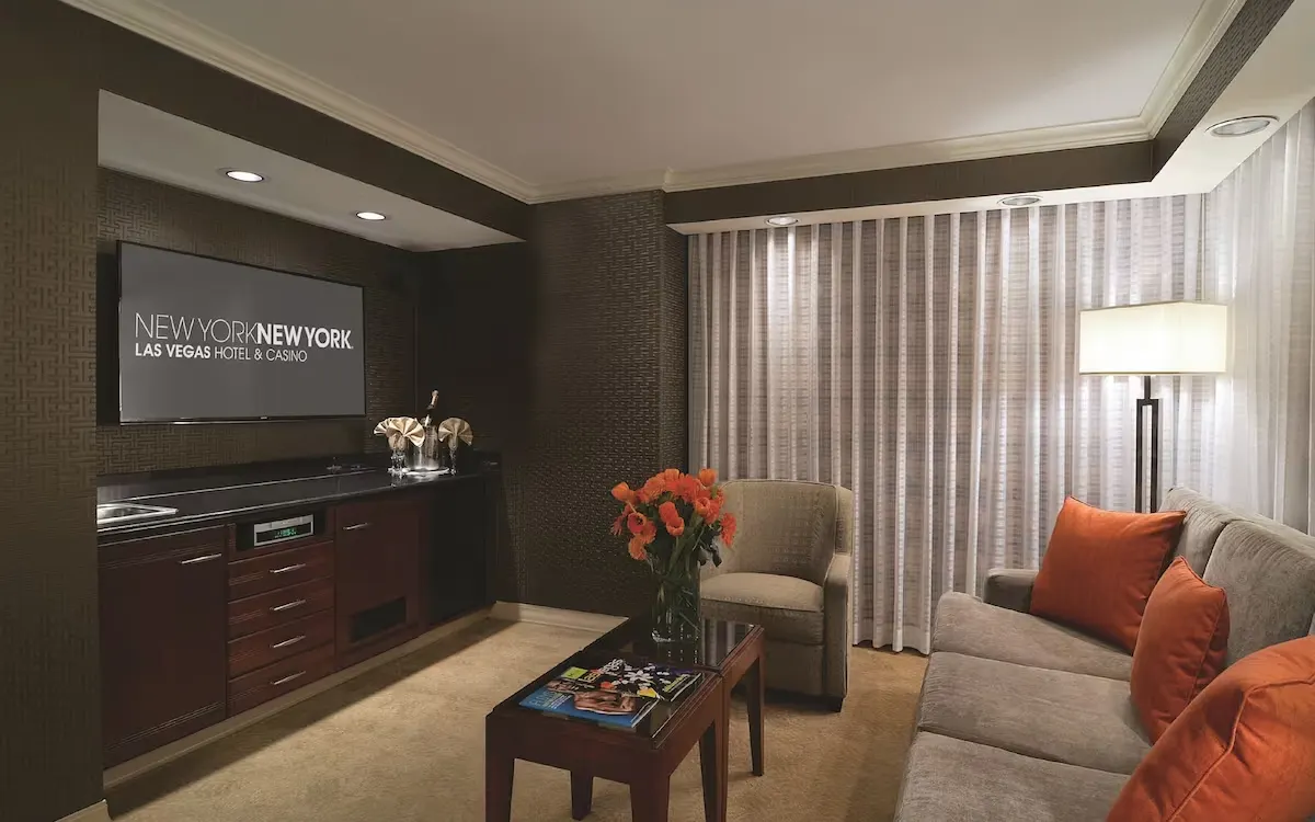 w3496h2303x0y0-180f0553