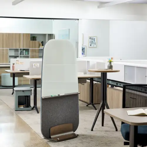 paradolia-everyspace-collaborate-floor-screen