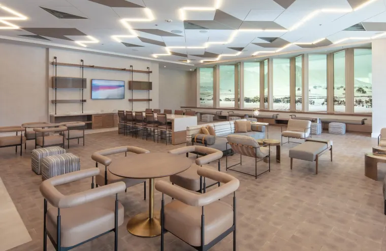 lounge_2_RESIZED-scaled-e1658958492124
