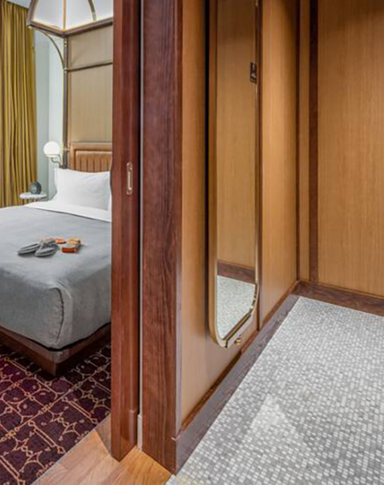 KH-CCCL-King-Suite-Bedroom