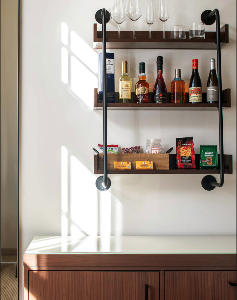 KH-FH-Pantry-Mini-Bar-Detail