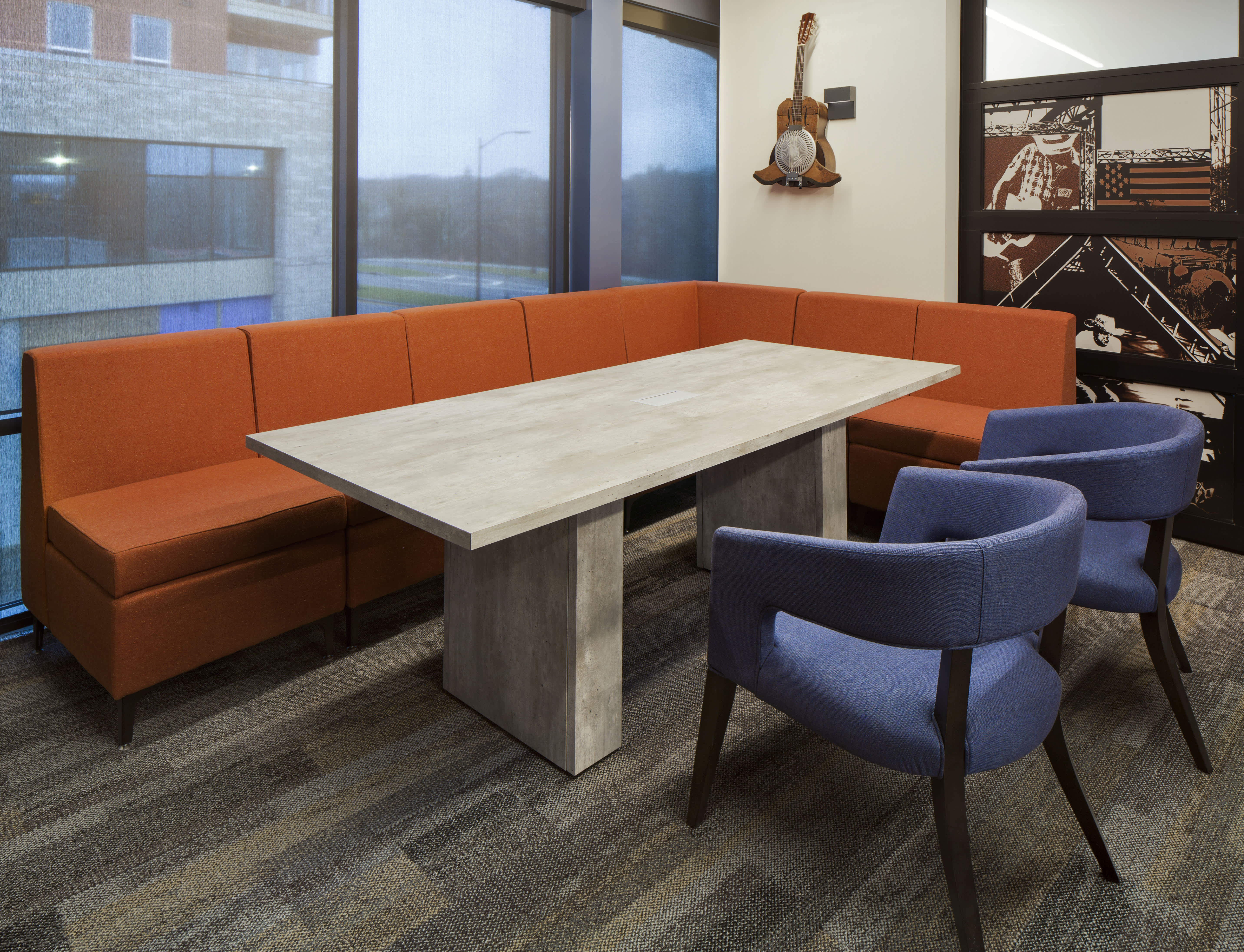 Collaborative table