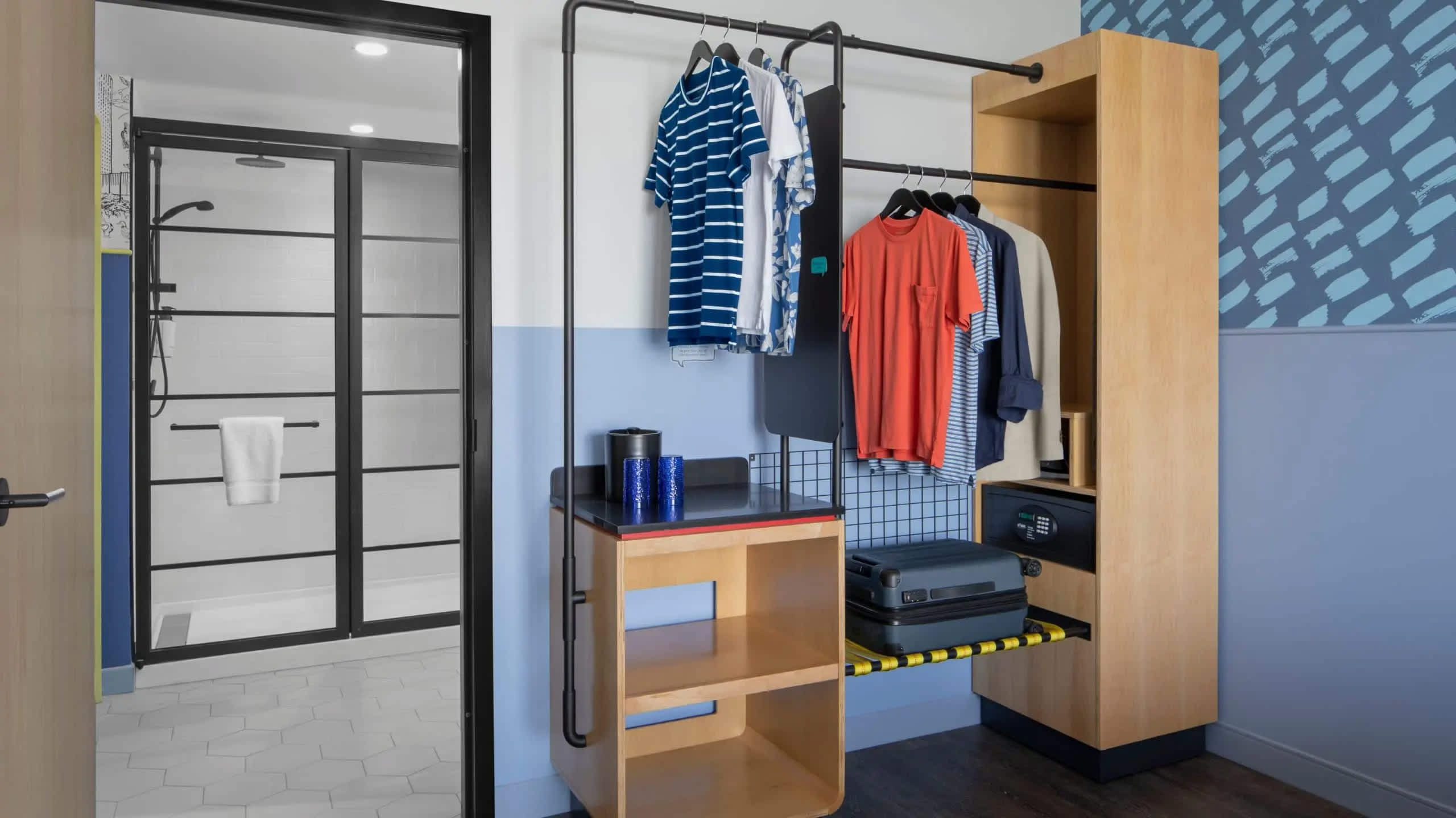 MEMCP-P0008-Room-Closet-Safe
