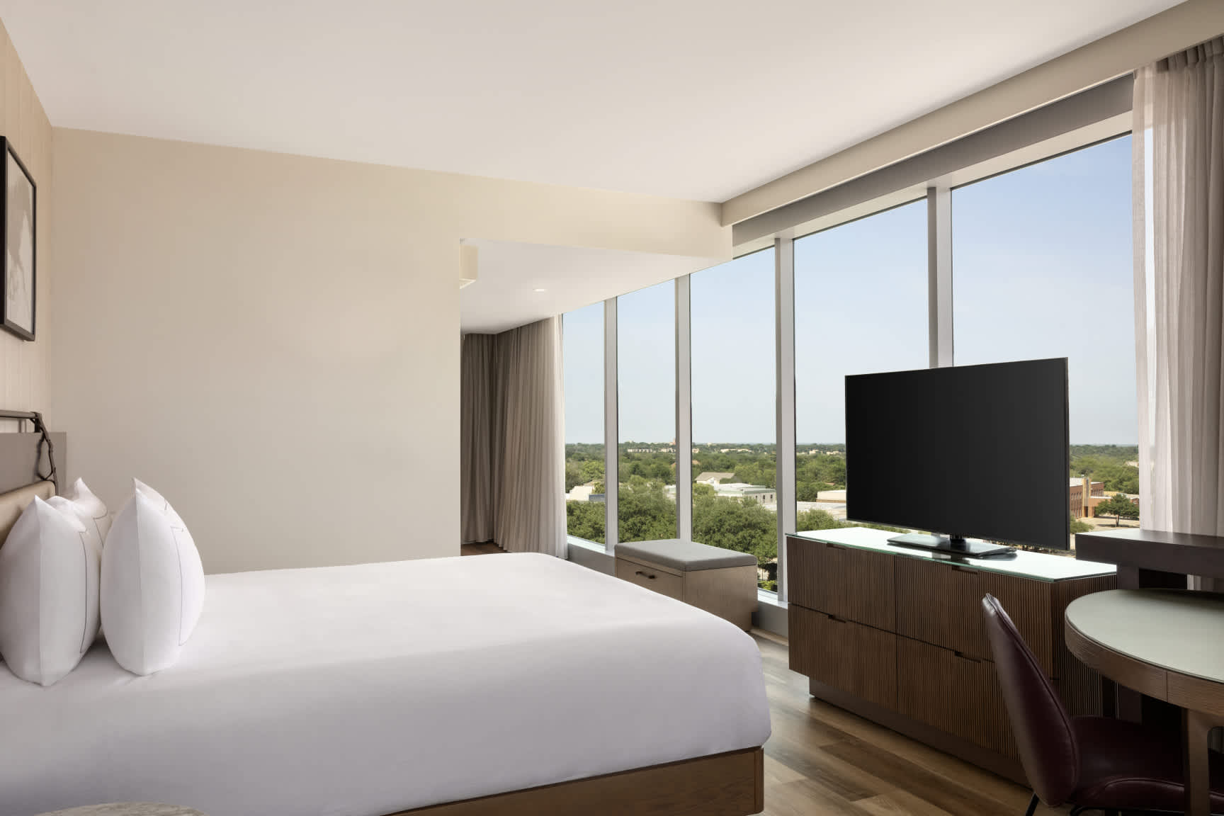 KH-DoubleTree-by-Hilton-Abilene-Premium-King-Guestroom