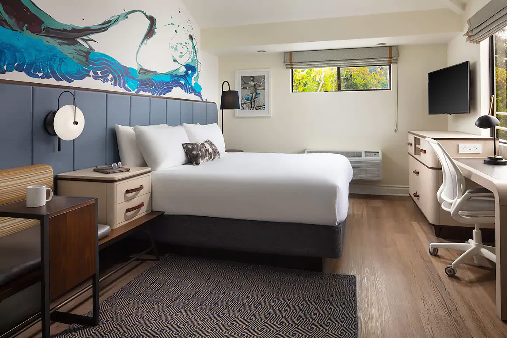 KH-HIDM-King-Standard-Guest-Room