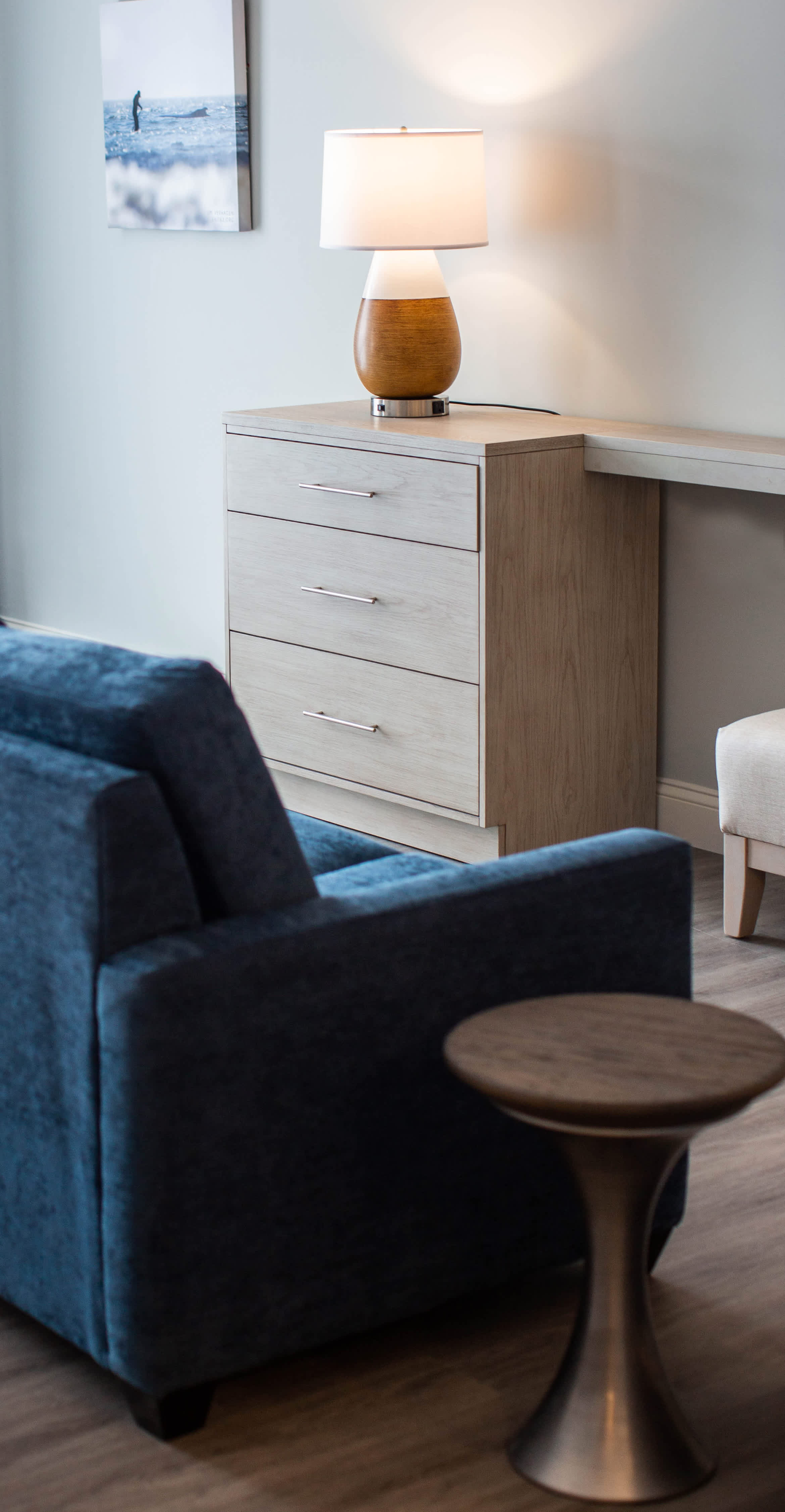 KH-HLBI-Side-Table-Dresser-Detail
