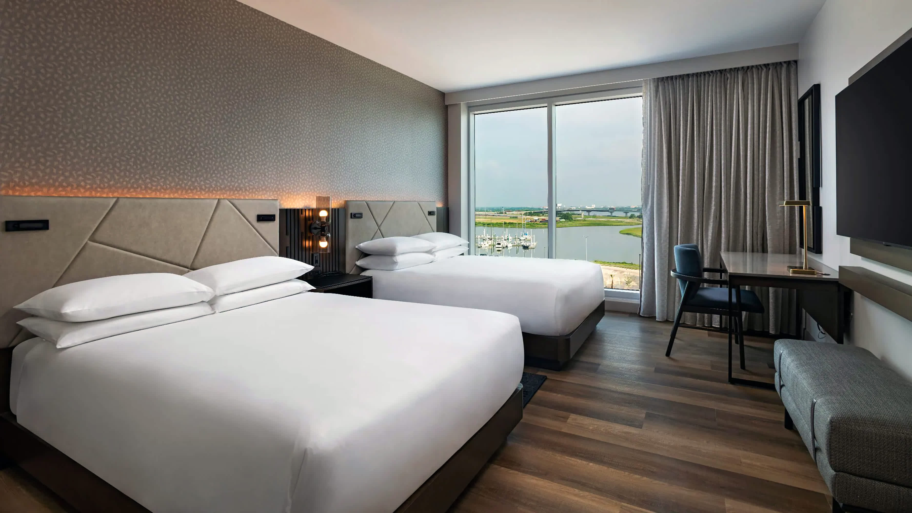 KH-HRB-P0034-Double-Queen-Guest-Room