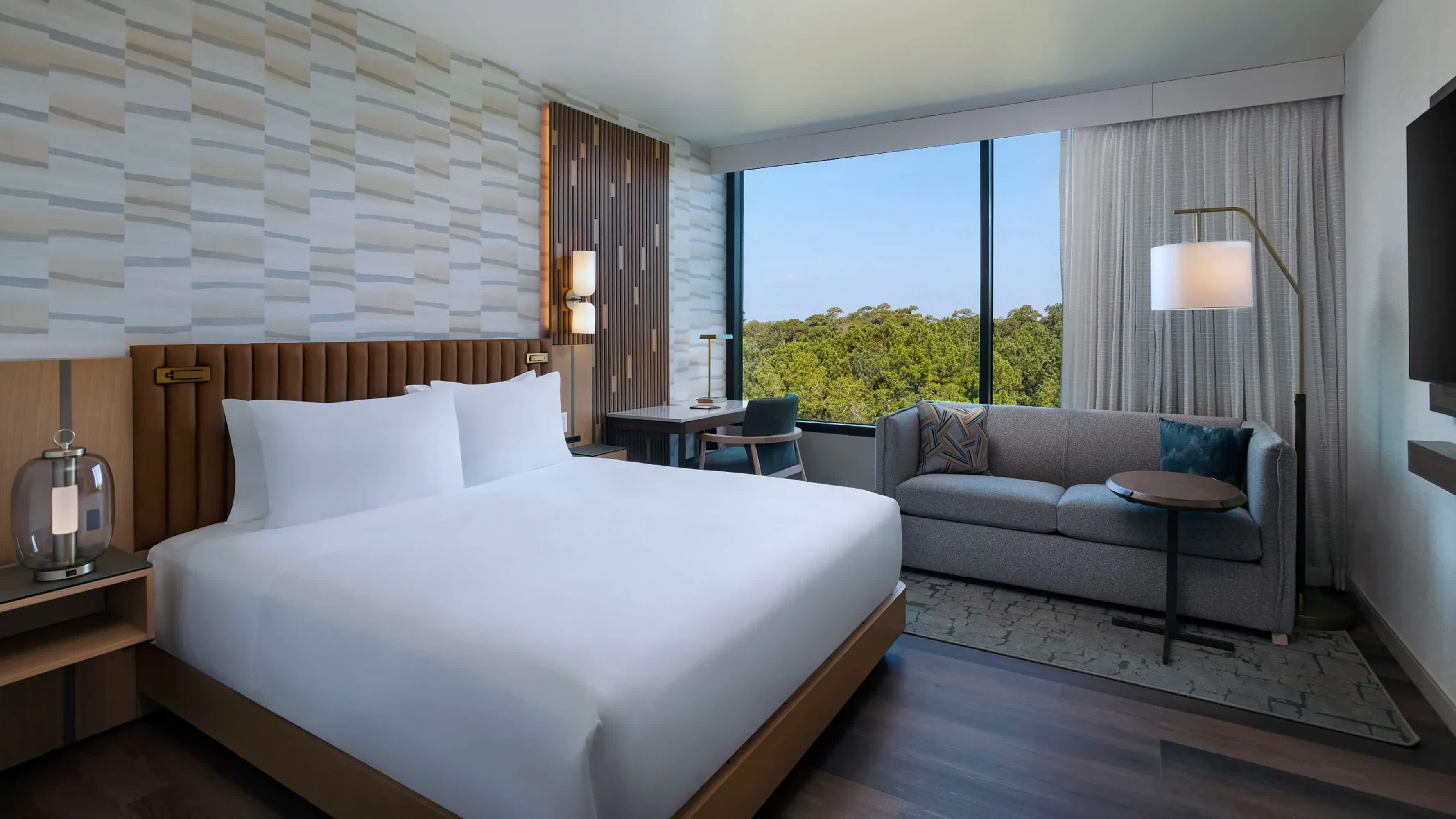KH-HRC-P0072-King-High-Floor-Guest-Room