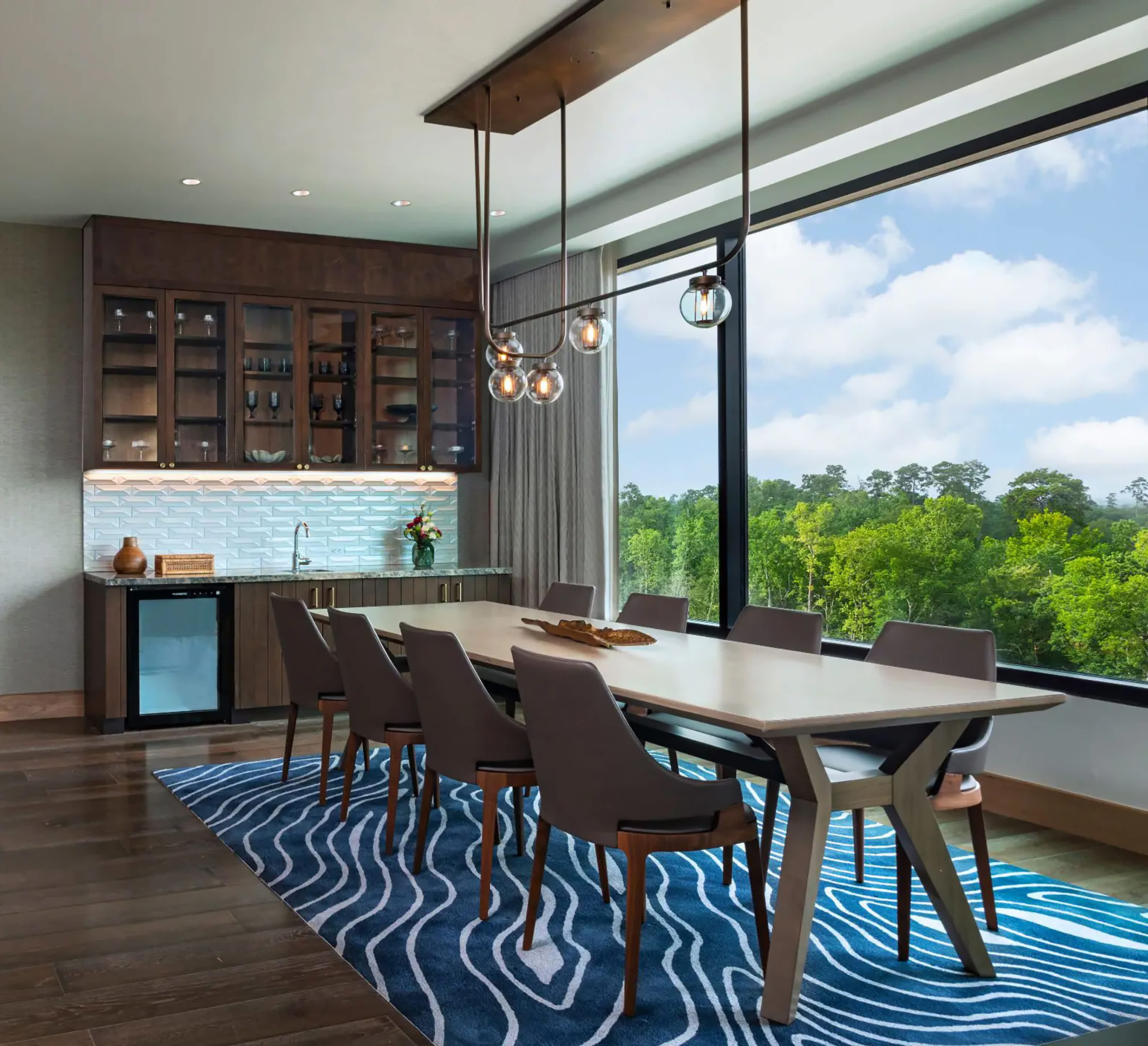 KH-HRC-P0085-Presidential-Suite-Dining-Room-Table