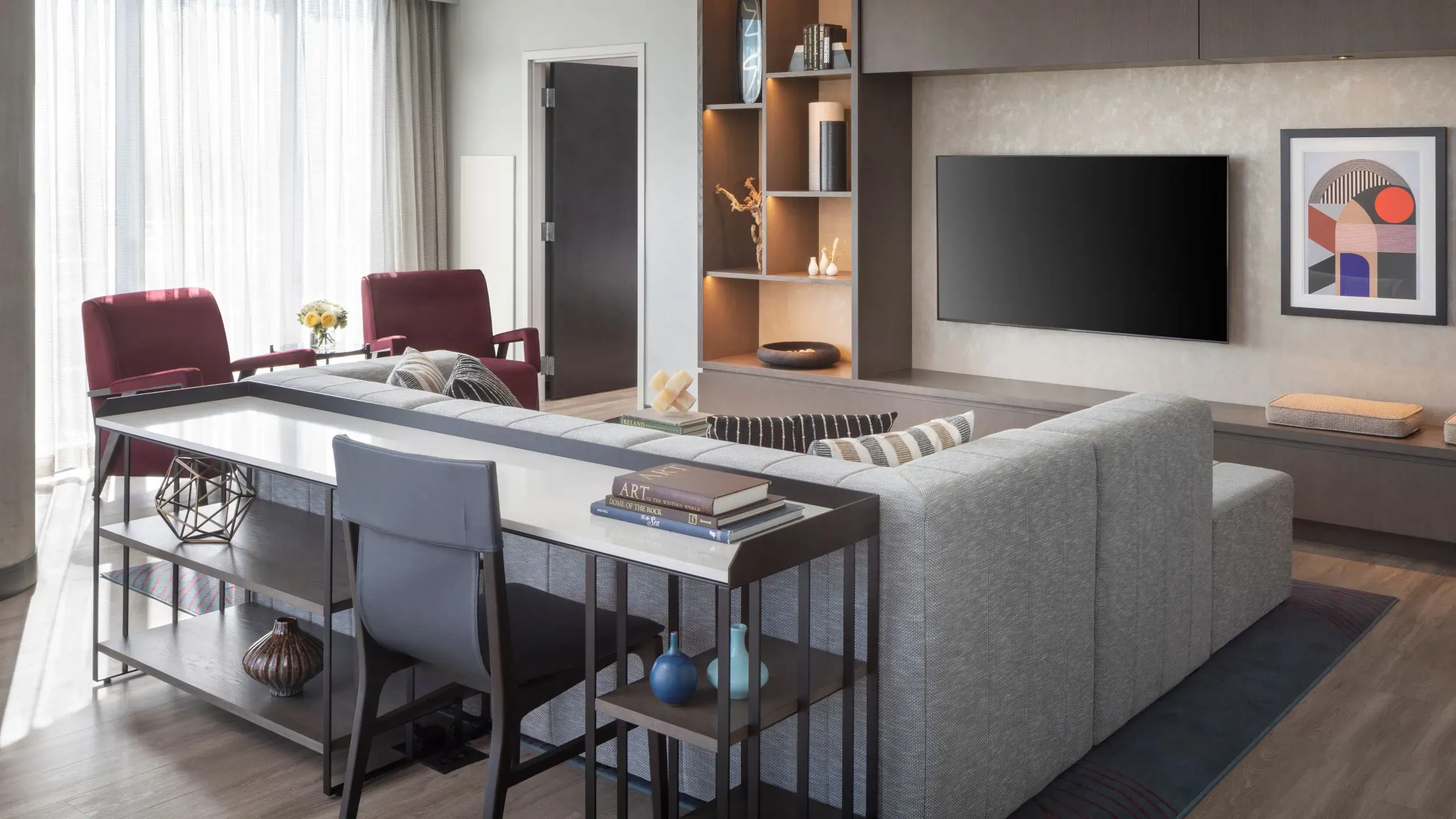 SLCRS-P0091-Suite-Living-Room