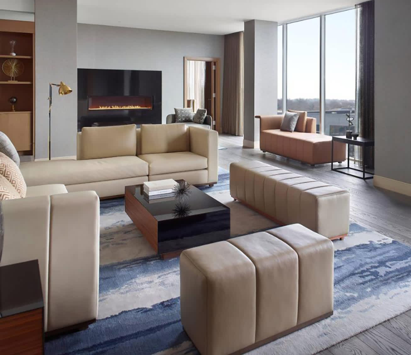 KH-LMCC-Presidential-Suite-Lounge-434747395