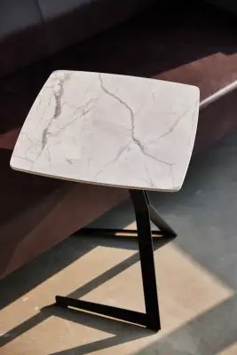 Holden-Pull-Up-Table-Detail-Stone-02