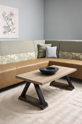 tarver-fringe-lounge-meeting-collaboration
