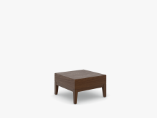 Statement-Pose-Corner-Table-PDP