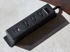 Perks-Power-Data-Freestanding-Power-Strip