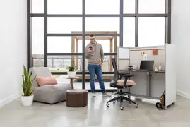 KORE_Work_Cart_Orange_001_Person