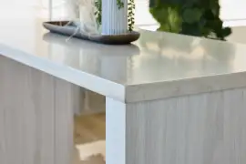 chicago-showroom-2024-zone30-strassa-table-top