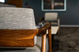 Thatcher lounge