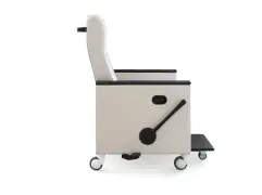 Greer-Positions-upright-footrest