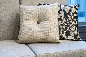 Toss-Fringe-Lounge