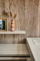 FultonShowroom_Handheld_0081
