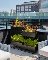 Chicago-Vernita-Planters-Outdoor-02