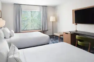 Fairfield_Guest-Room_guest-room_282E3E52-5056
