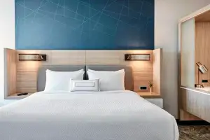 Springhill_Guest-Room-spokane-airport-16