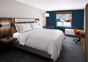 HIE_Guest-Room-Edinburgh-long-island-city-8073855409