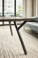 chicago-showroom-2024-zone2-WaveWorks-Leg-Detail-01
