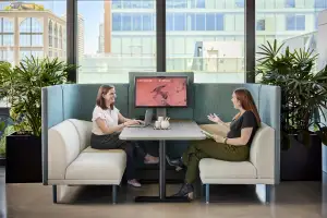chicago-showroom-2024-zone8-eklund-media-nook-02