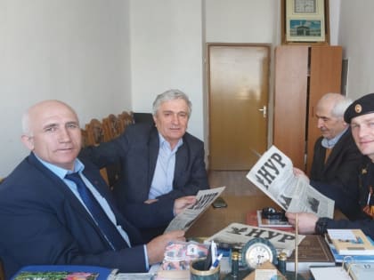 Герой спецоперации на Украине Марат Халиков посетил редакцию газеты " Нур"