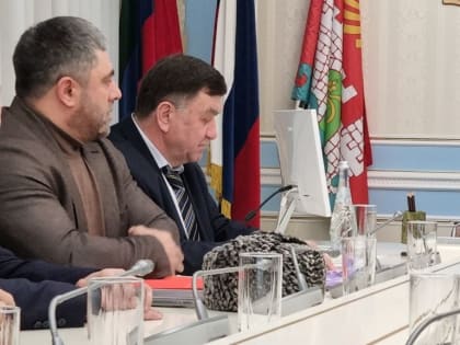 В мэрии Махачкалы состоялась встреча с активом поселка Ленинкент