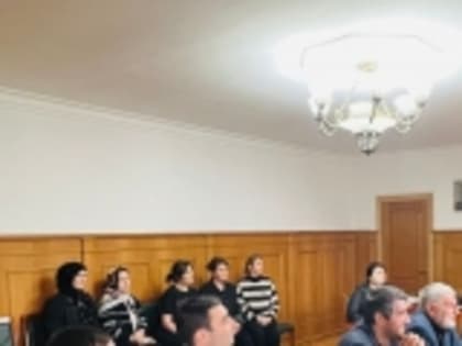 В Администрации Новолакского района организовали площадку для просмотра прямого эфира и большой пресс-конференции с Владимиром Путиным