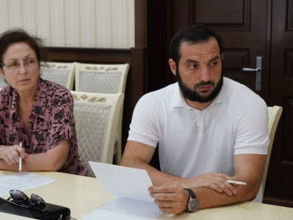 Состоялось заседание комиссии по делам несовершеннолетних и защите их прав