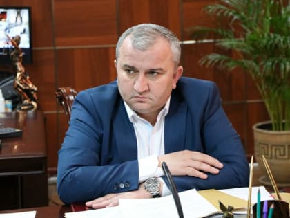 Гаджимурад Мусаев дал оценку исполнительской дисциплине структурных подразделений администрации Казбековского района   