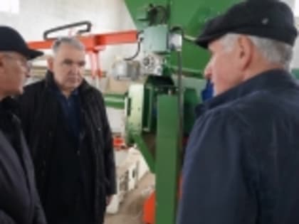 Нариман Абдулмуталибов и Мухтарбий Аджеков оценили работу сельхозпредприятий, получивших господдержку